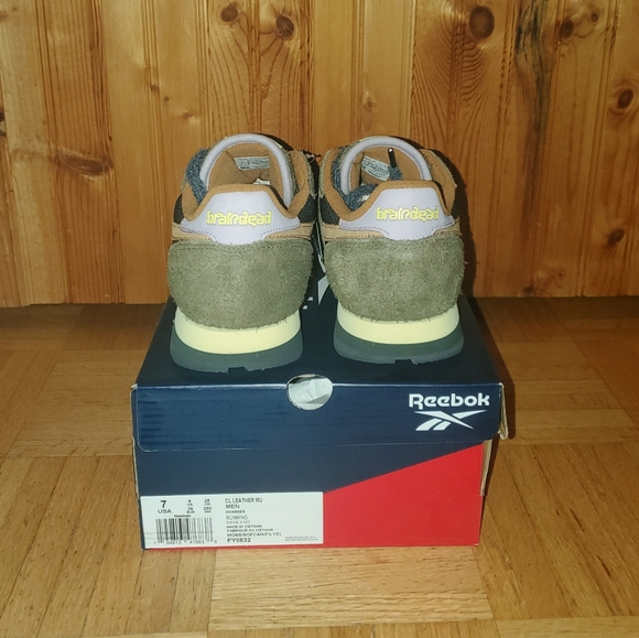 Reebok x Braindead Classic Shoe - Picture 2 of 5